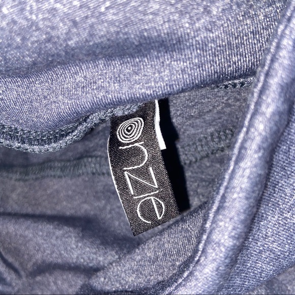 Onzie Cropped Leggins - Picture 3 of 7